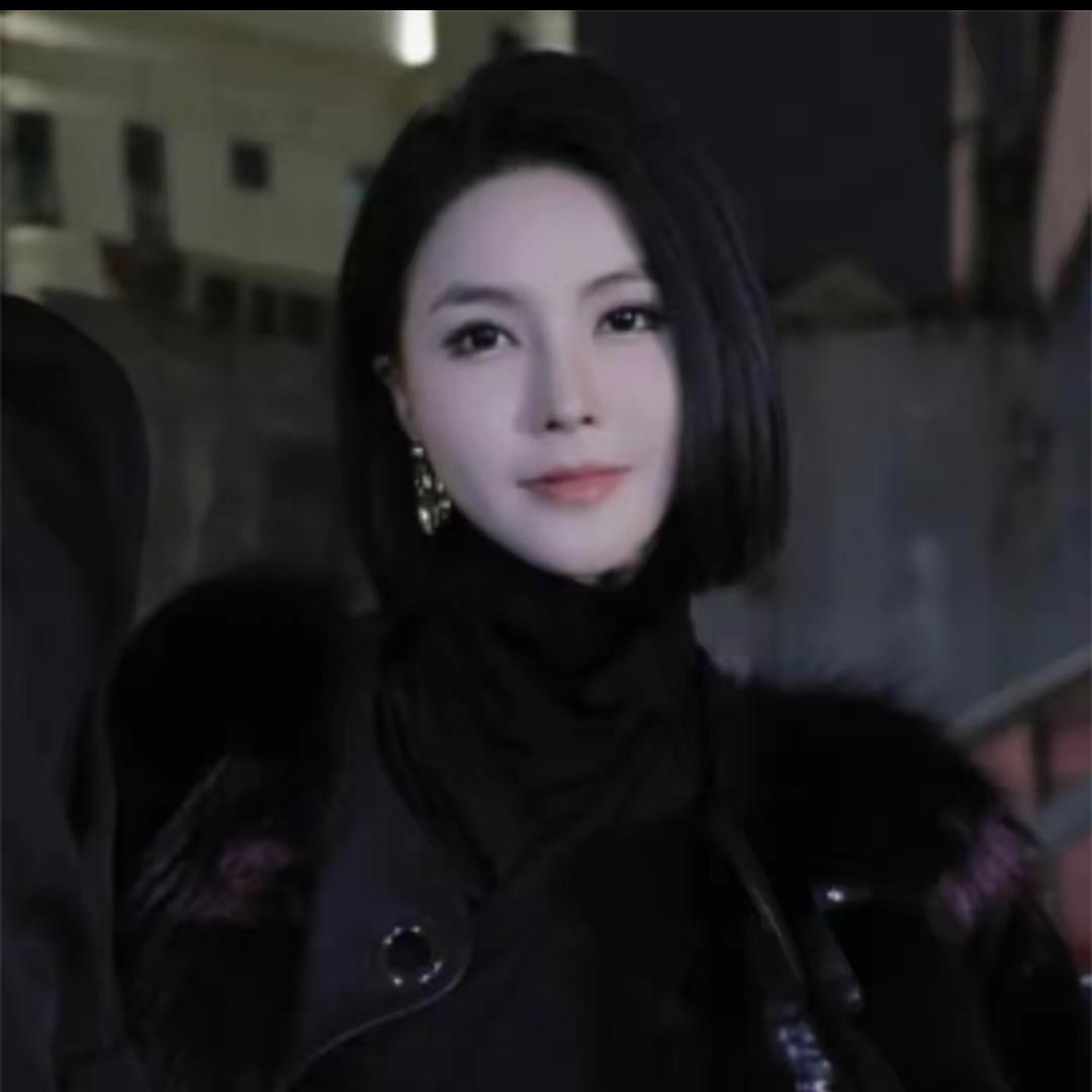 溶溶RONGRONG✨（直播穿搭分享）