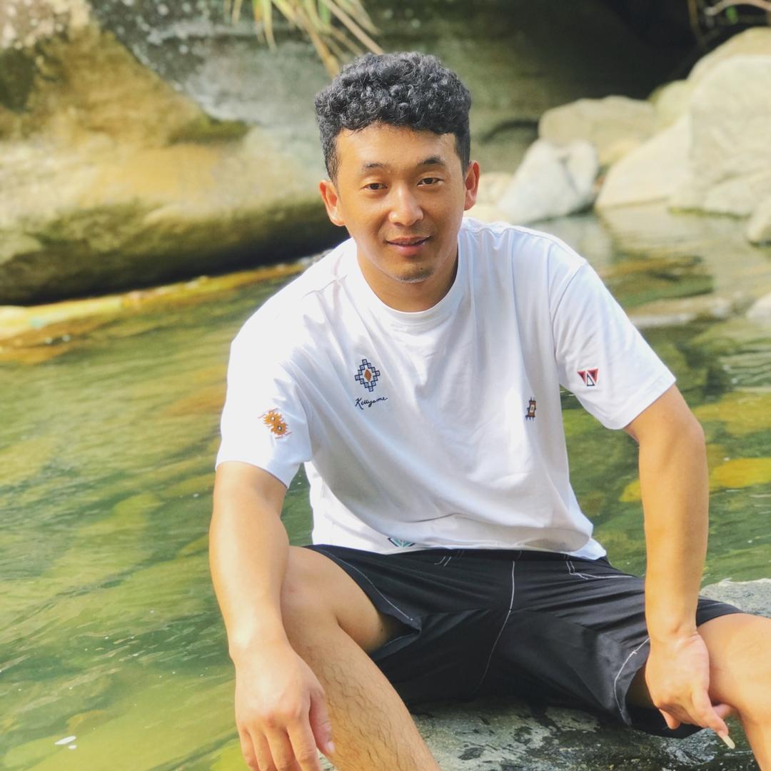 小老四（弥勒）