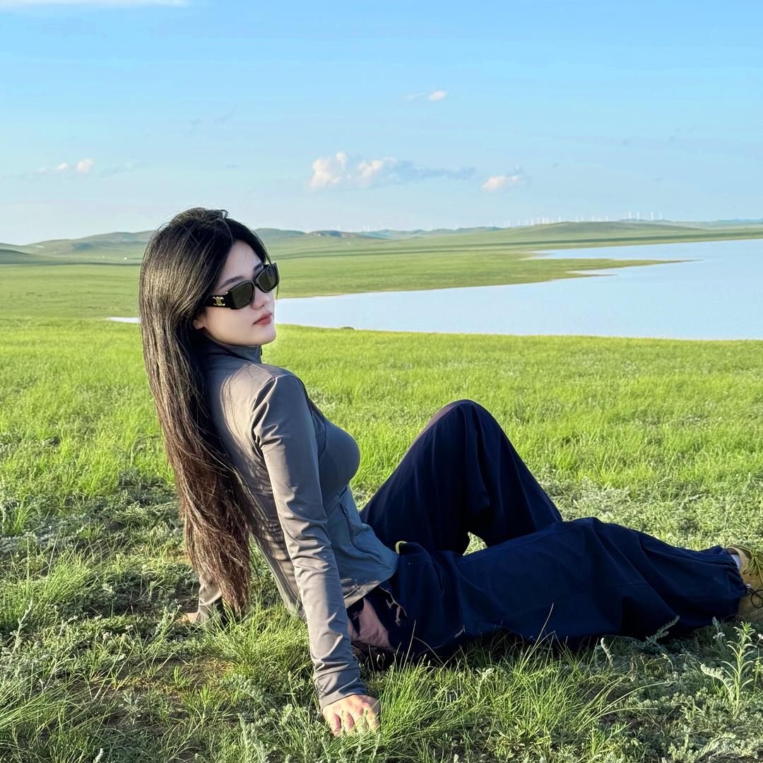 张北草原天路-小小