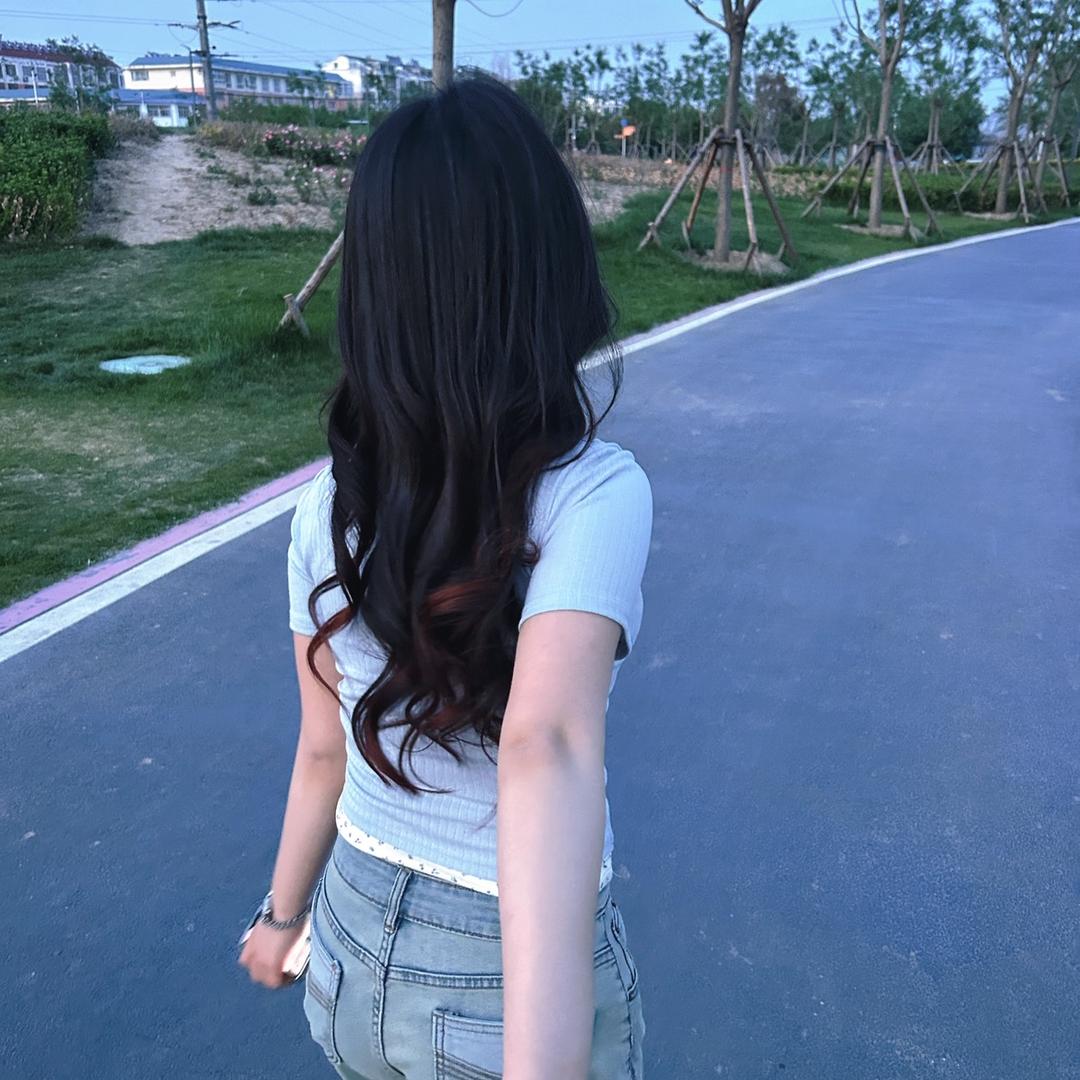 妮妮-.