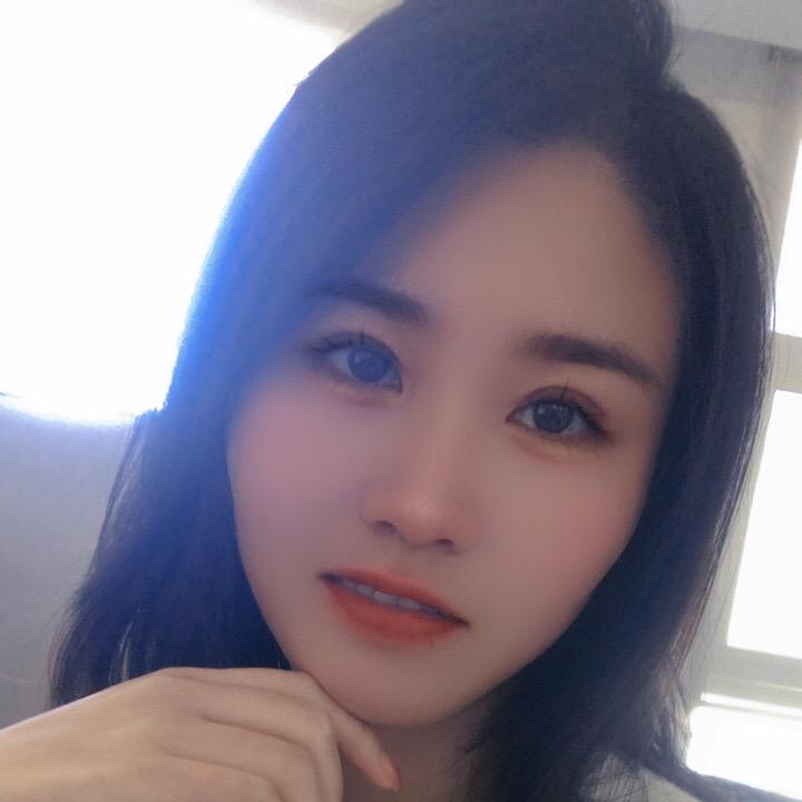 夏依依