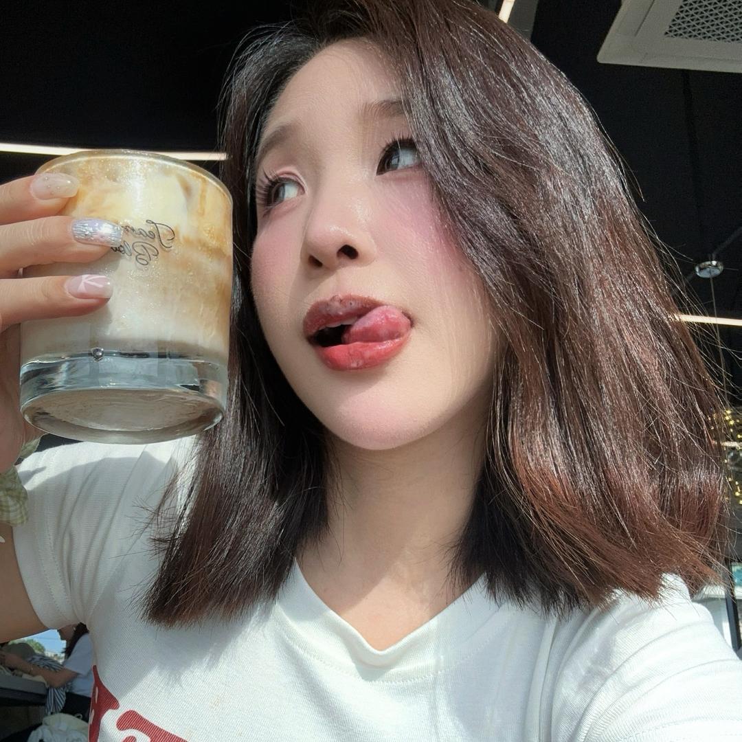 系蝴蝶结的蓝莓