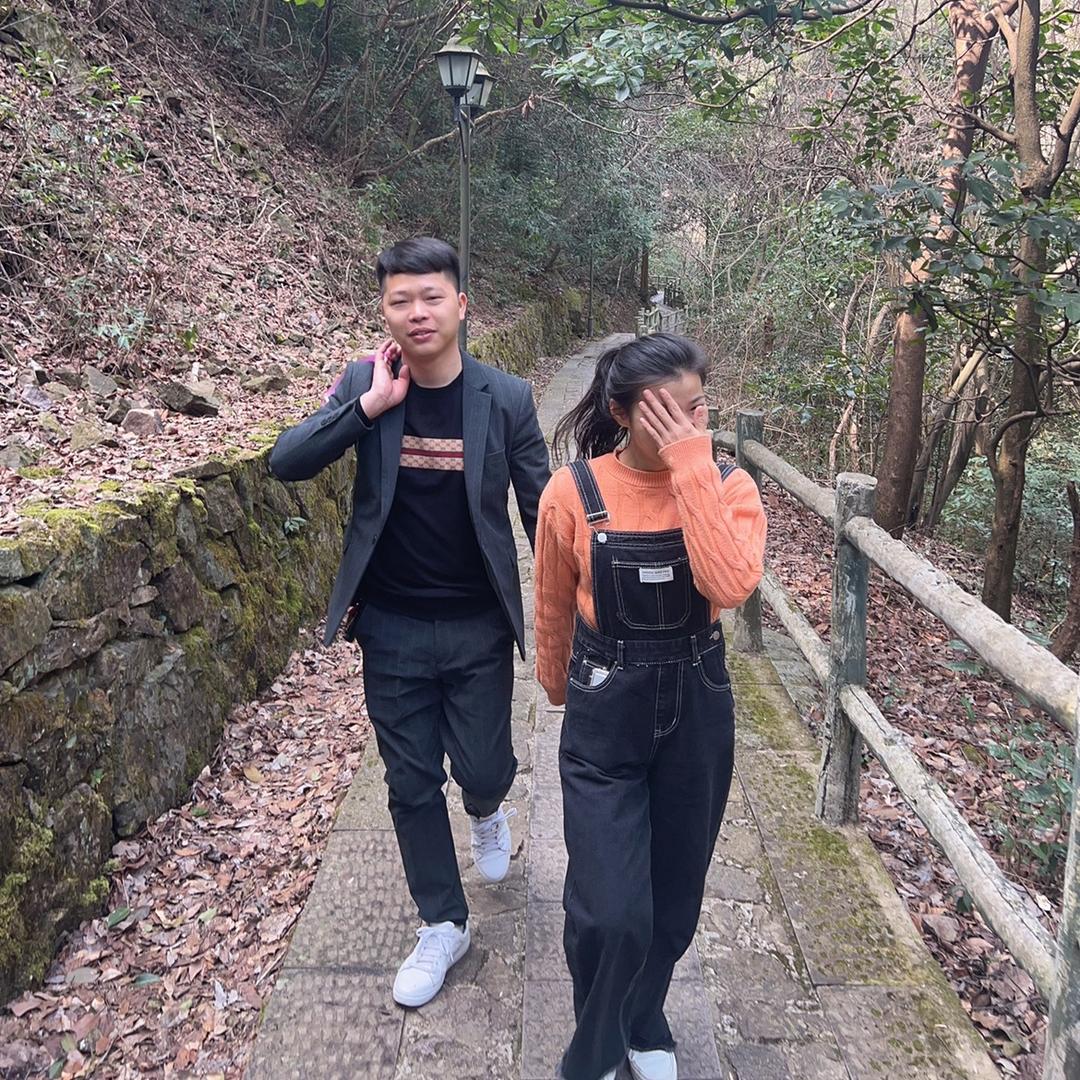 唐少（努力搬砖）