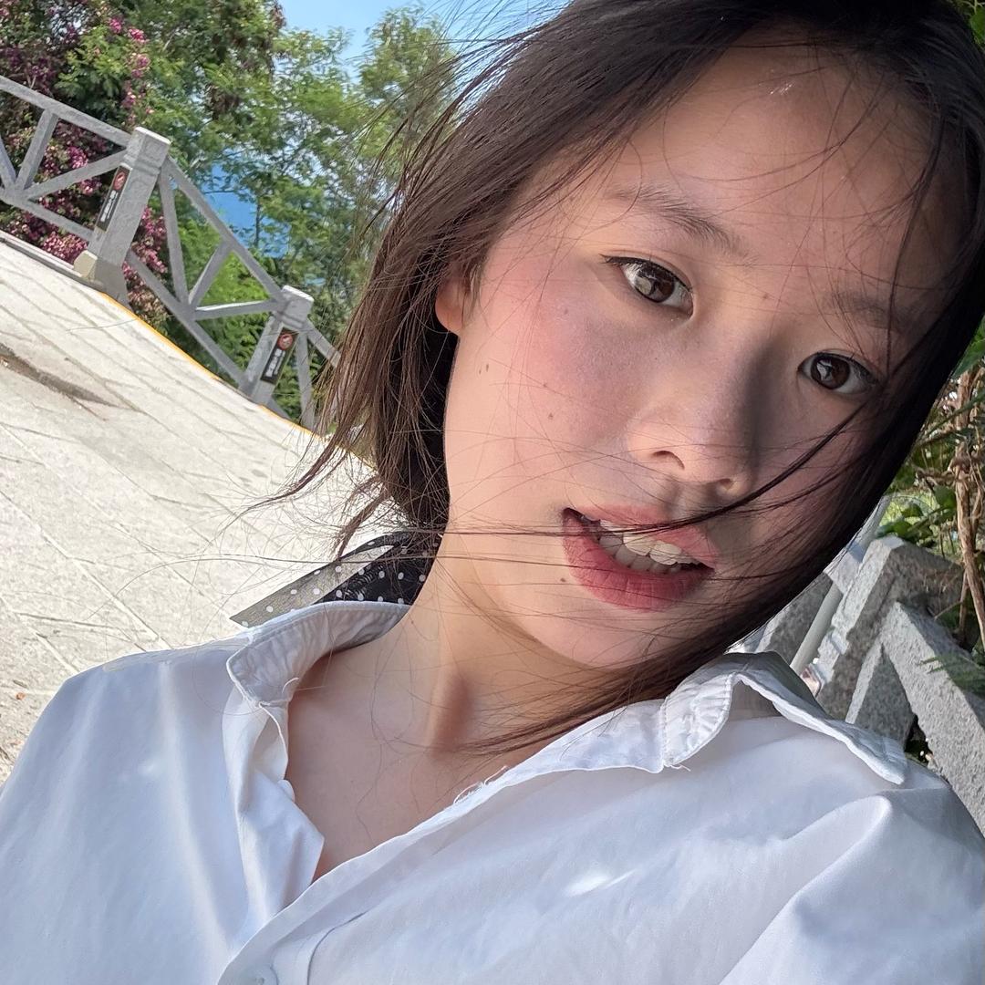 女摄叮叮📷