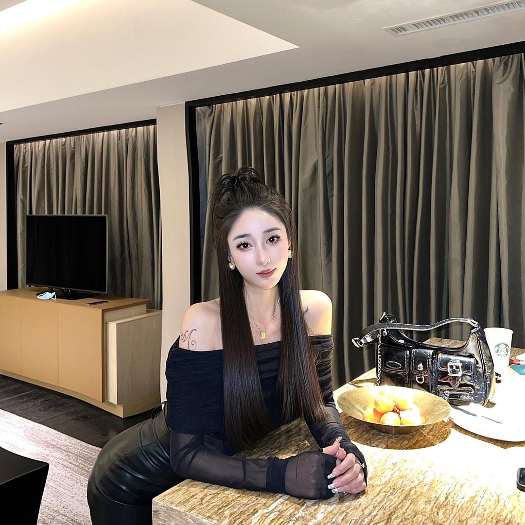 美美辣妹穿搭（不定期直播版）