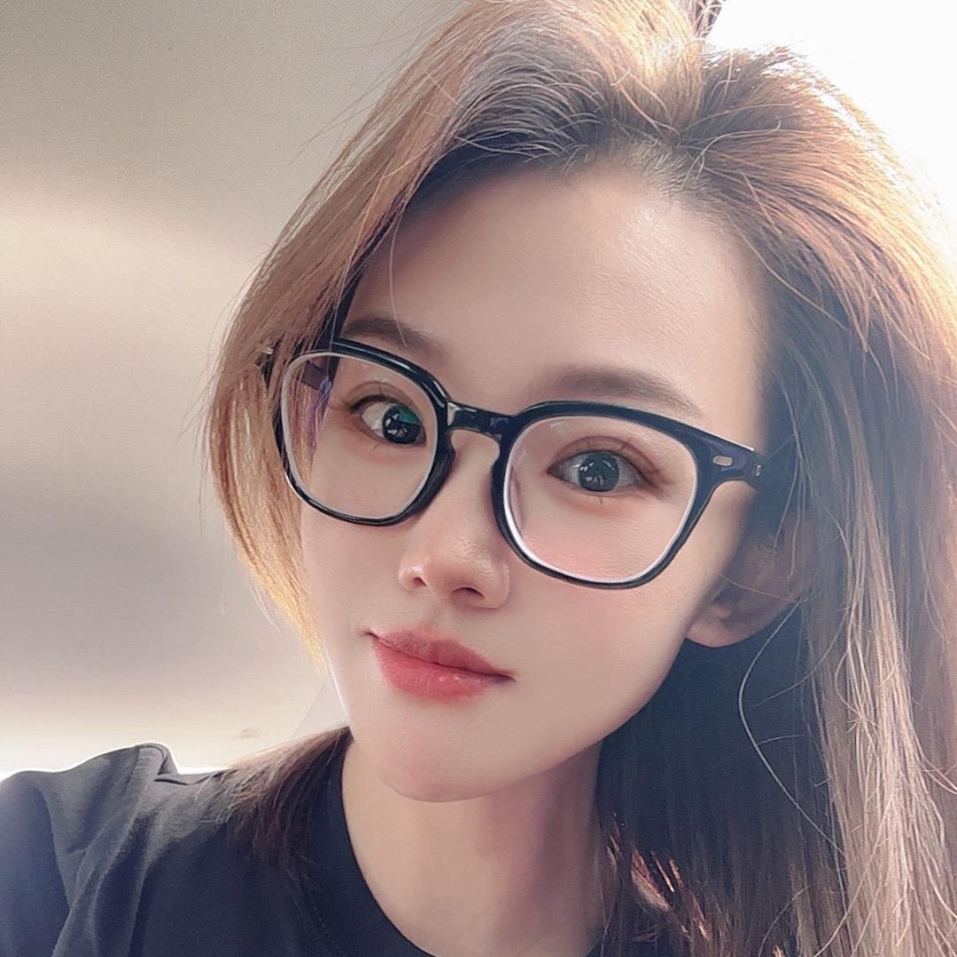 YY