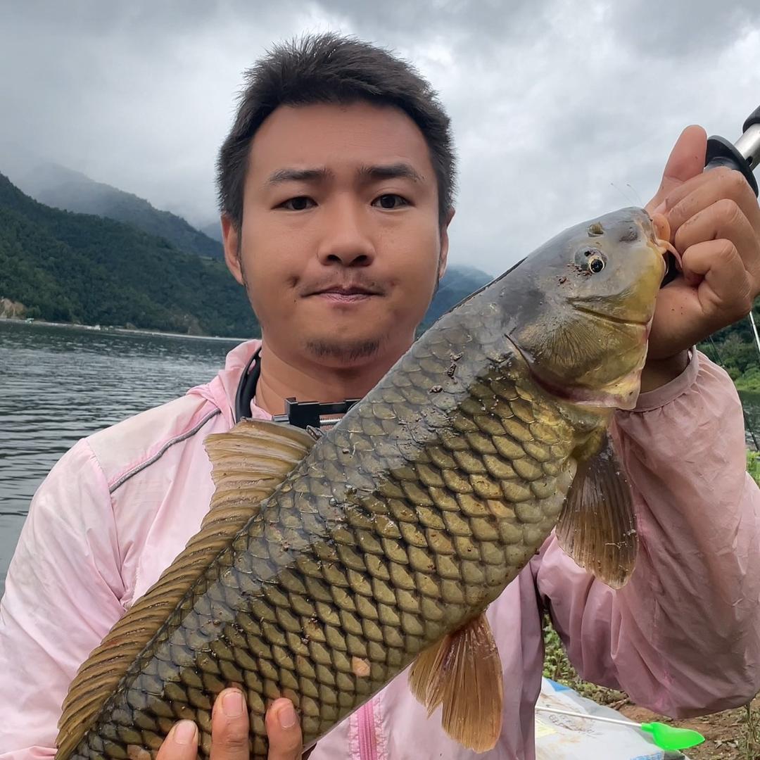 阿南爱钓鱼