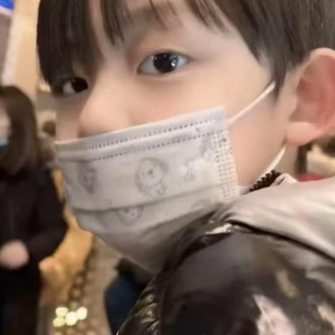 ￴ ￴ ￴￴￴￴ ￴￴ ￴￴