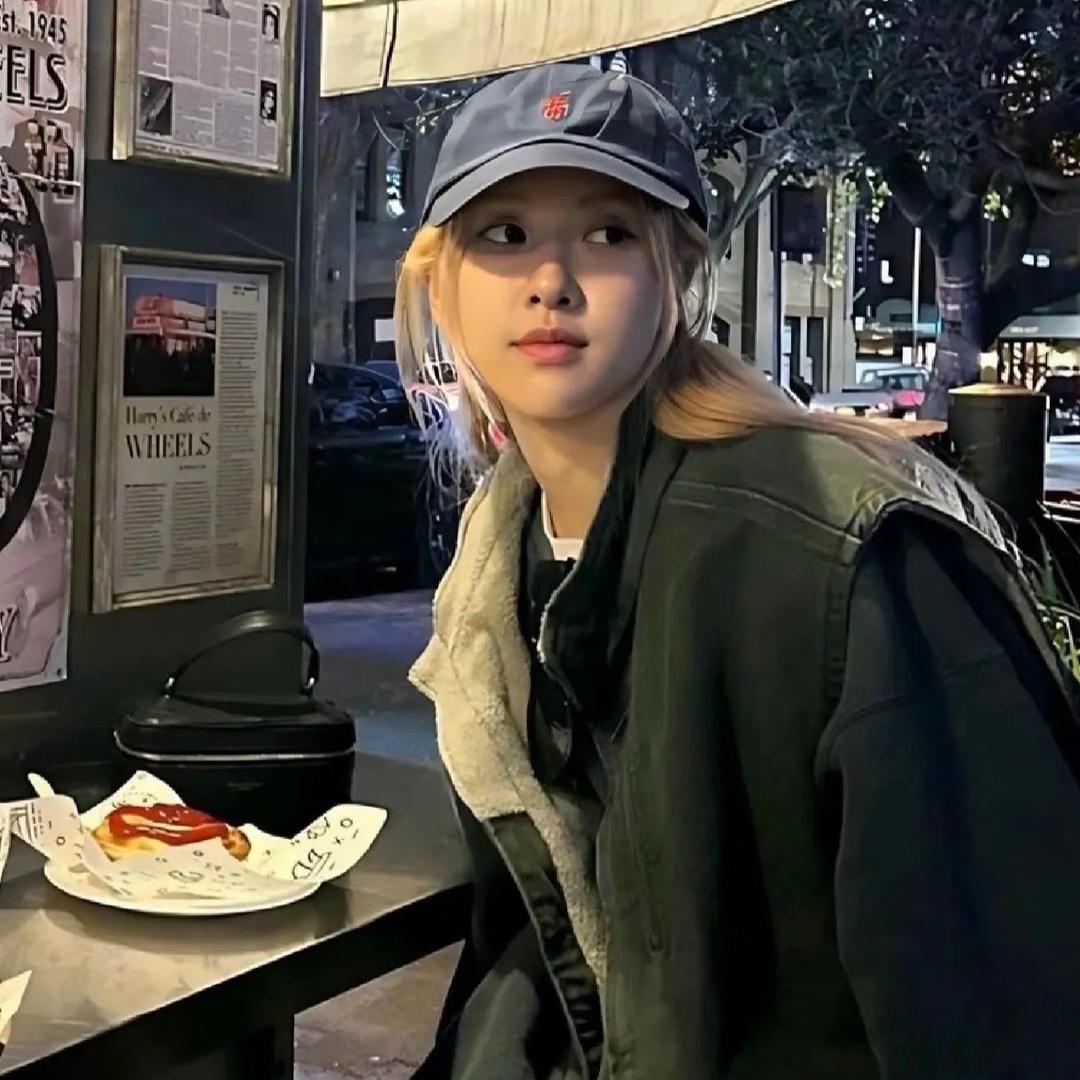 @Rosé