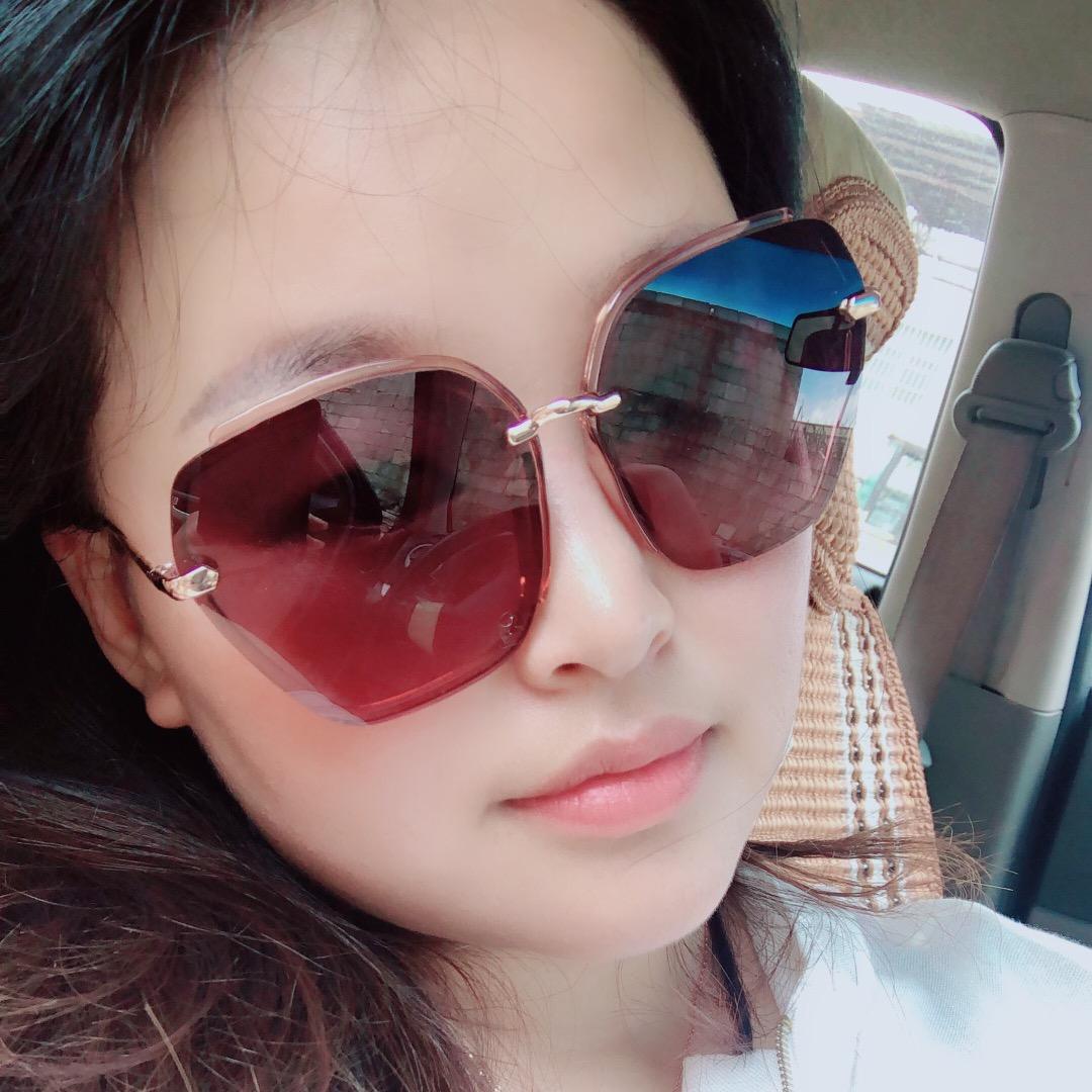 一抹🍓香（拒绝同一时间连续点赞）