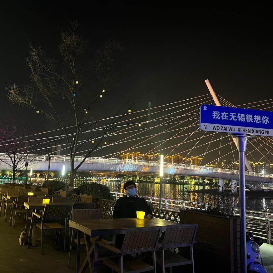 梦到天空格外蓝