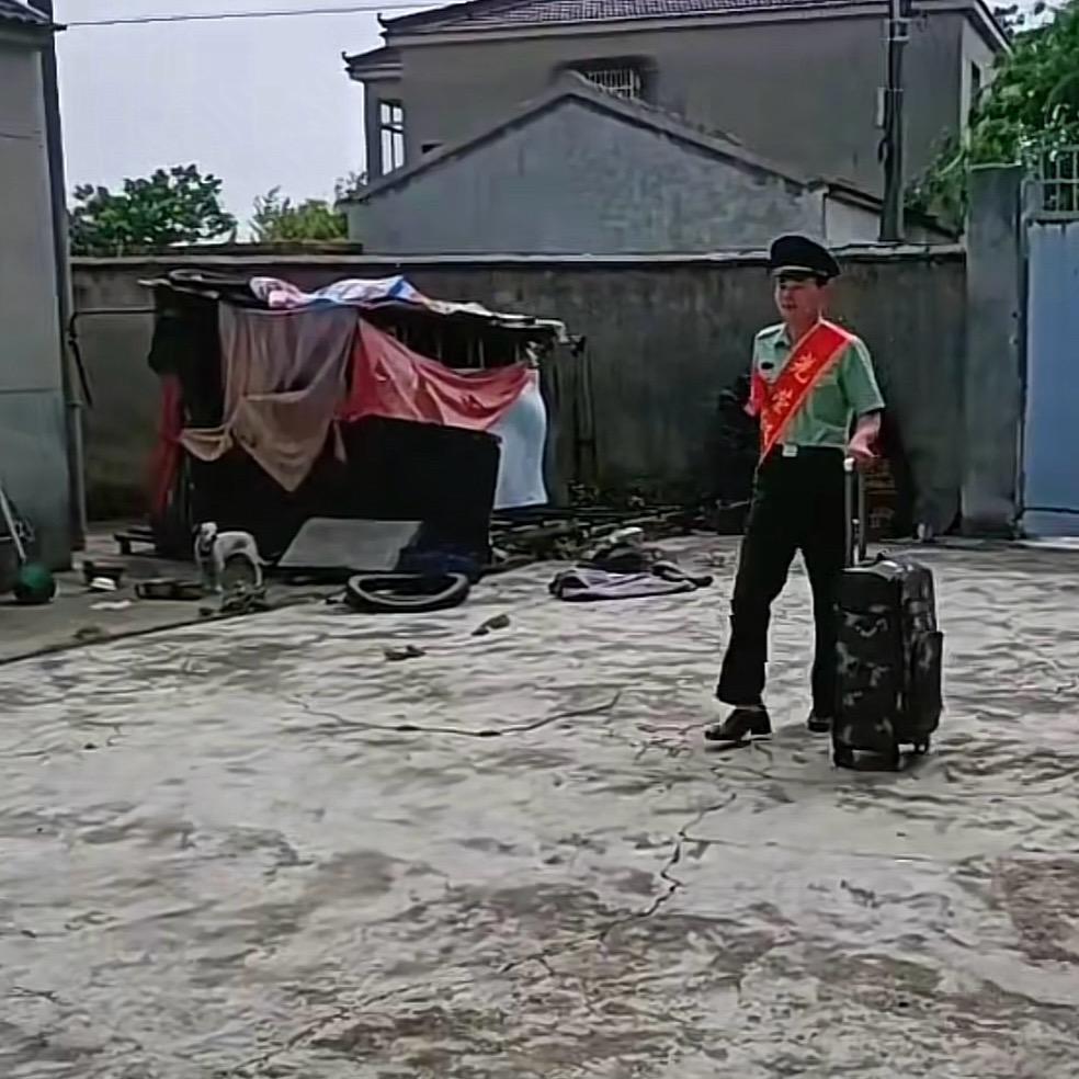 小小俊