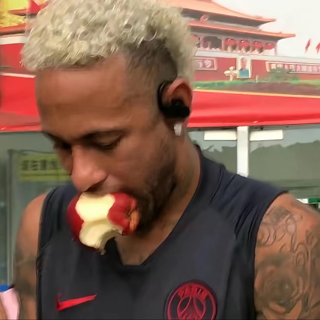穿8号的CR7⃣