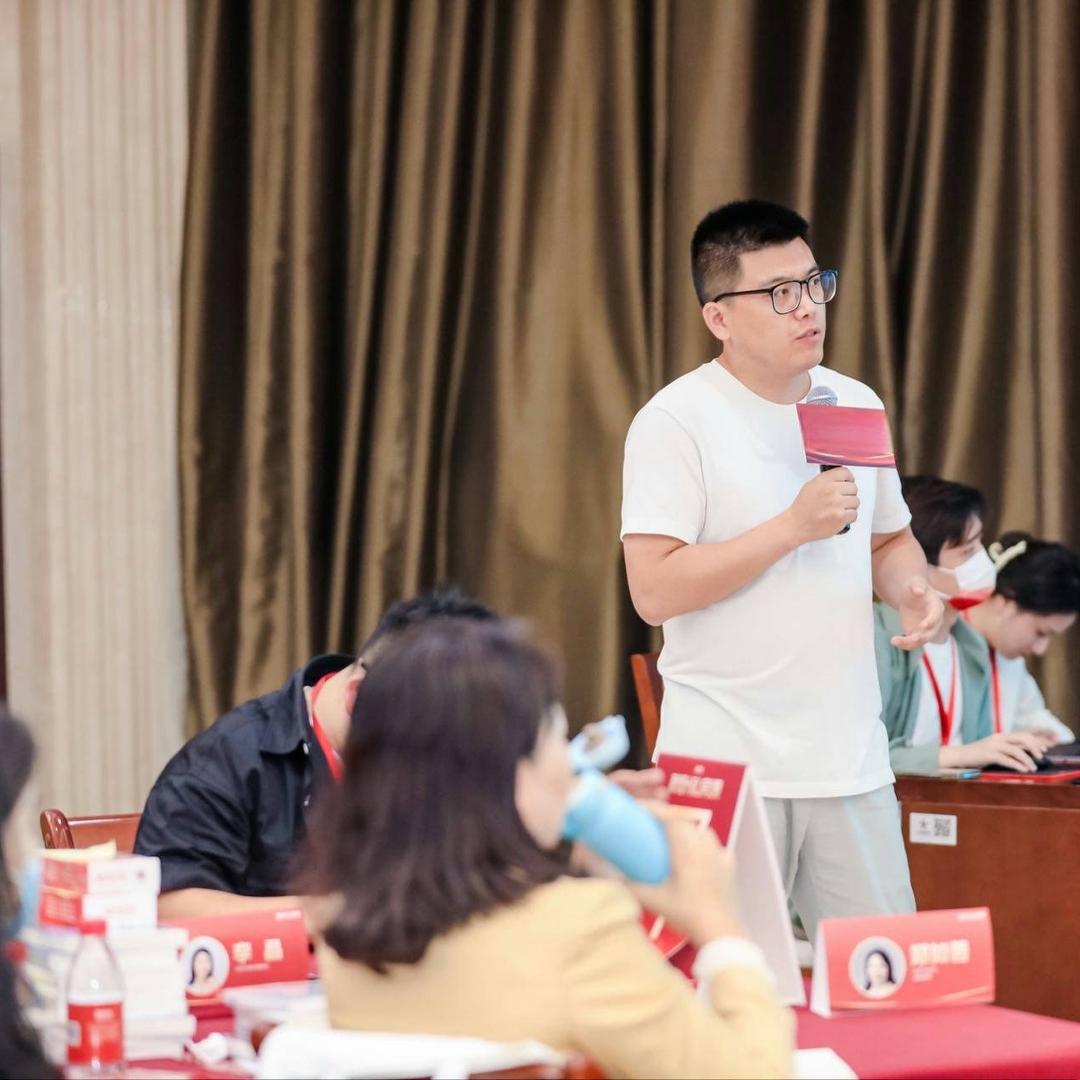 Mr.Cheng（成）