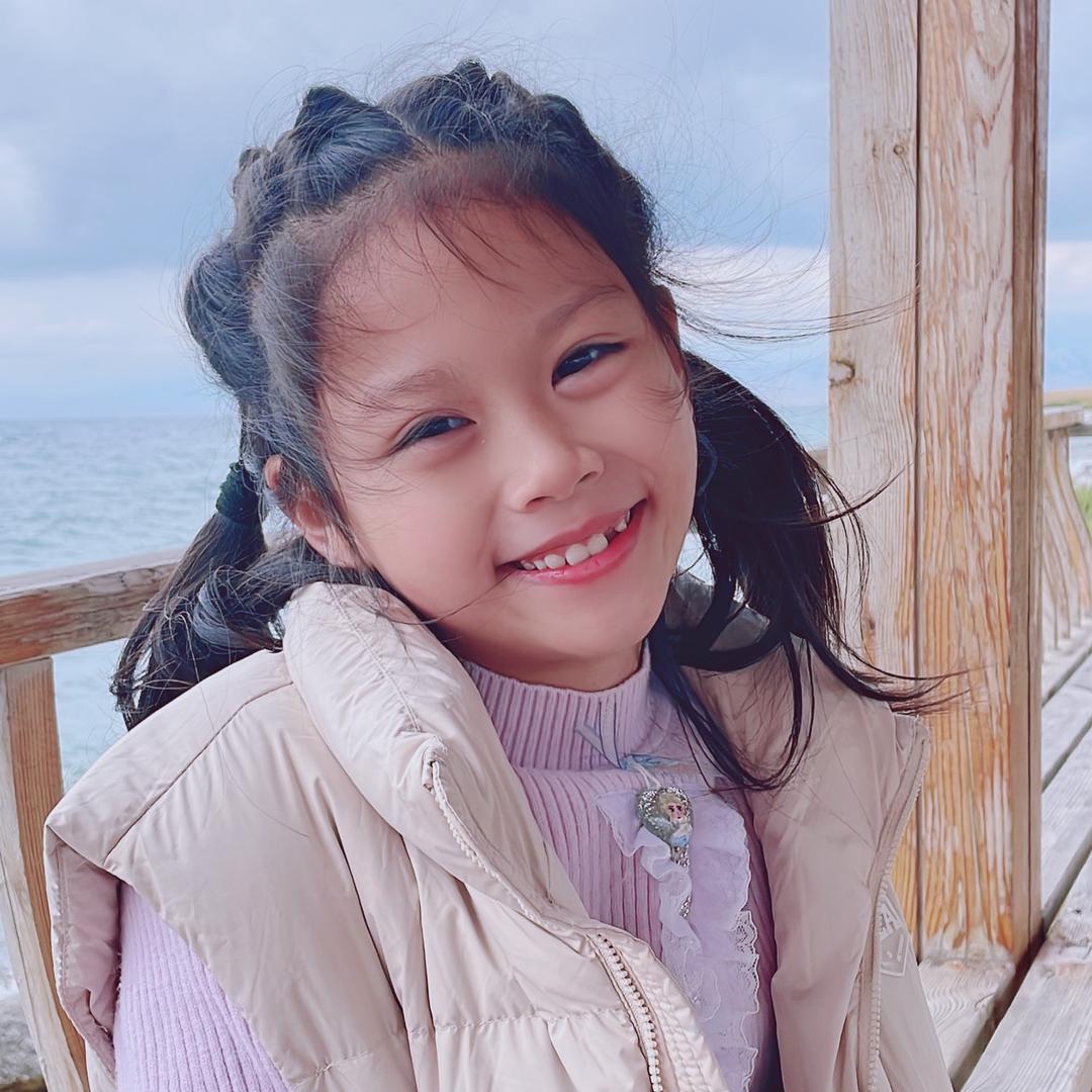 瑾瑜和她的小喵喵