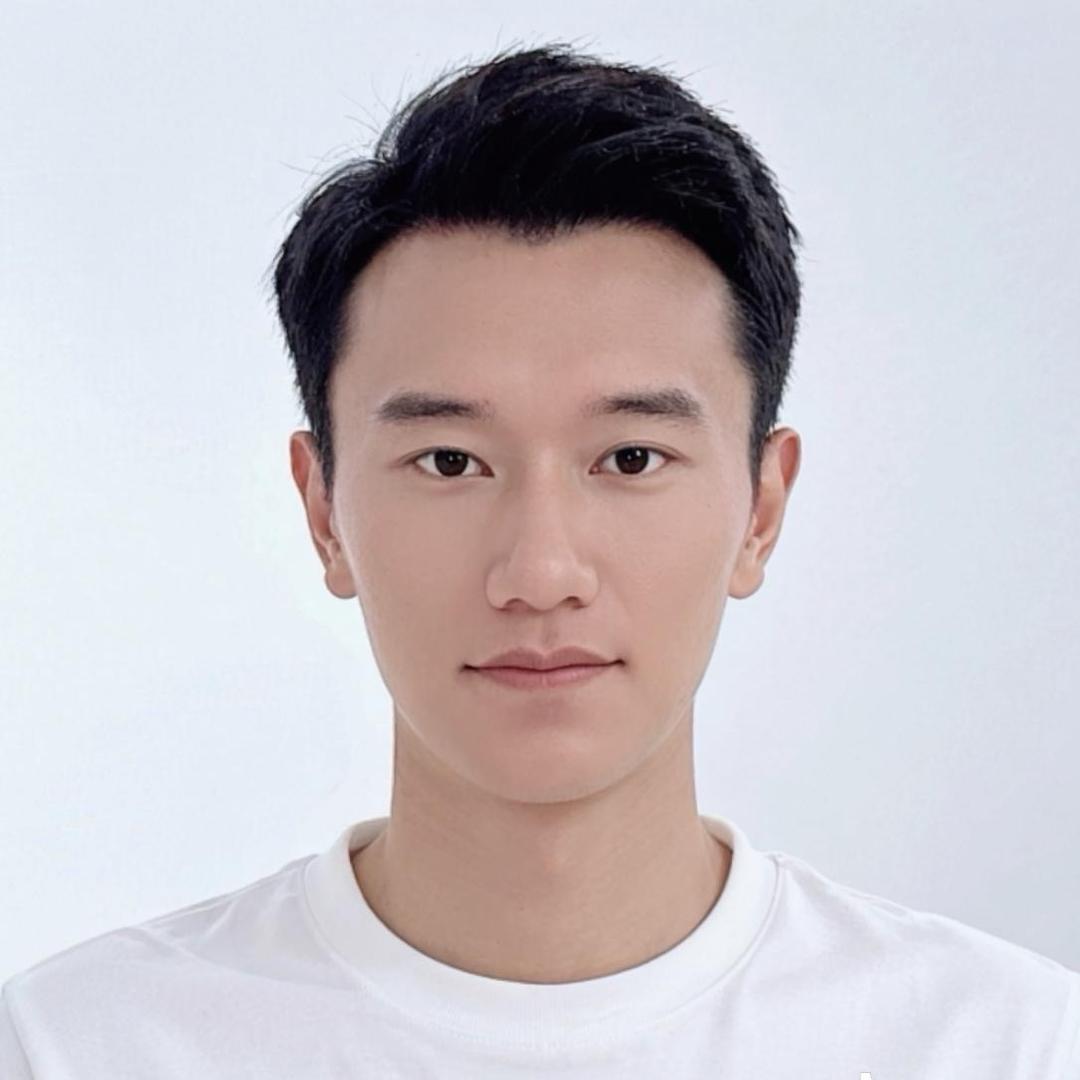 卖手机的曹老板