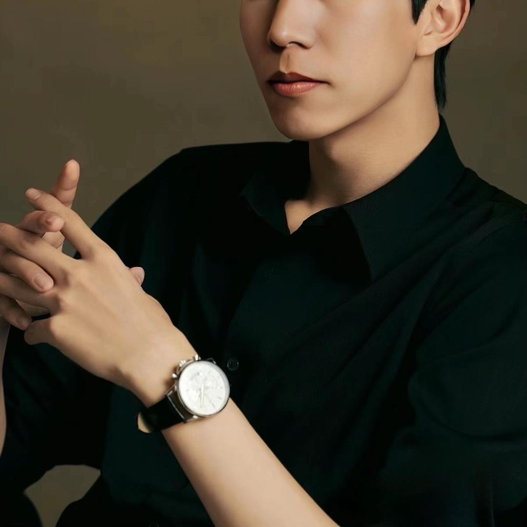 无尘 ⁹ ⁴ ² ¹ 🎗