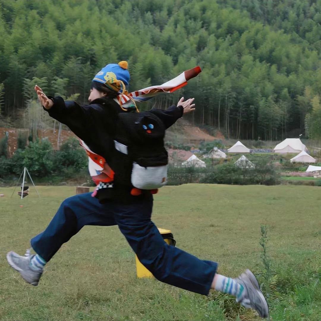 吱吱个吱
