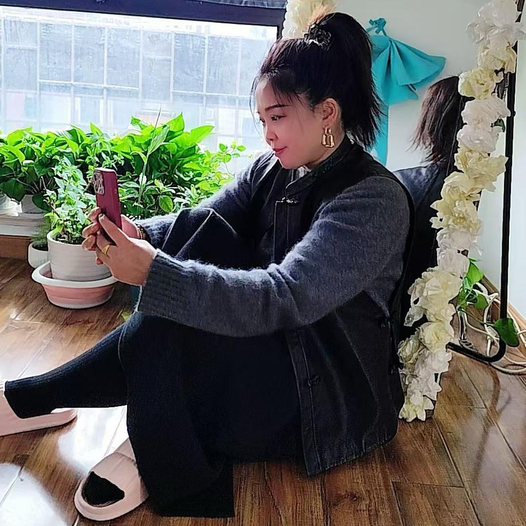 卖崇明散养白斩鸡的姐姐