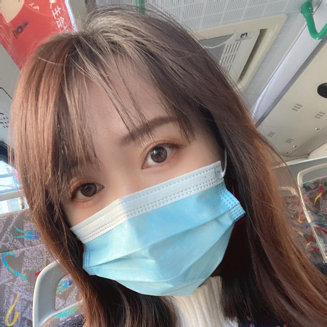 “小易同学🍀”