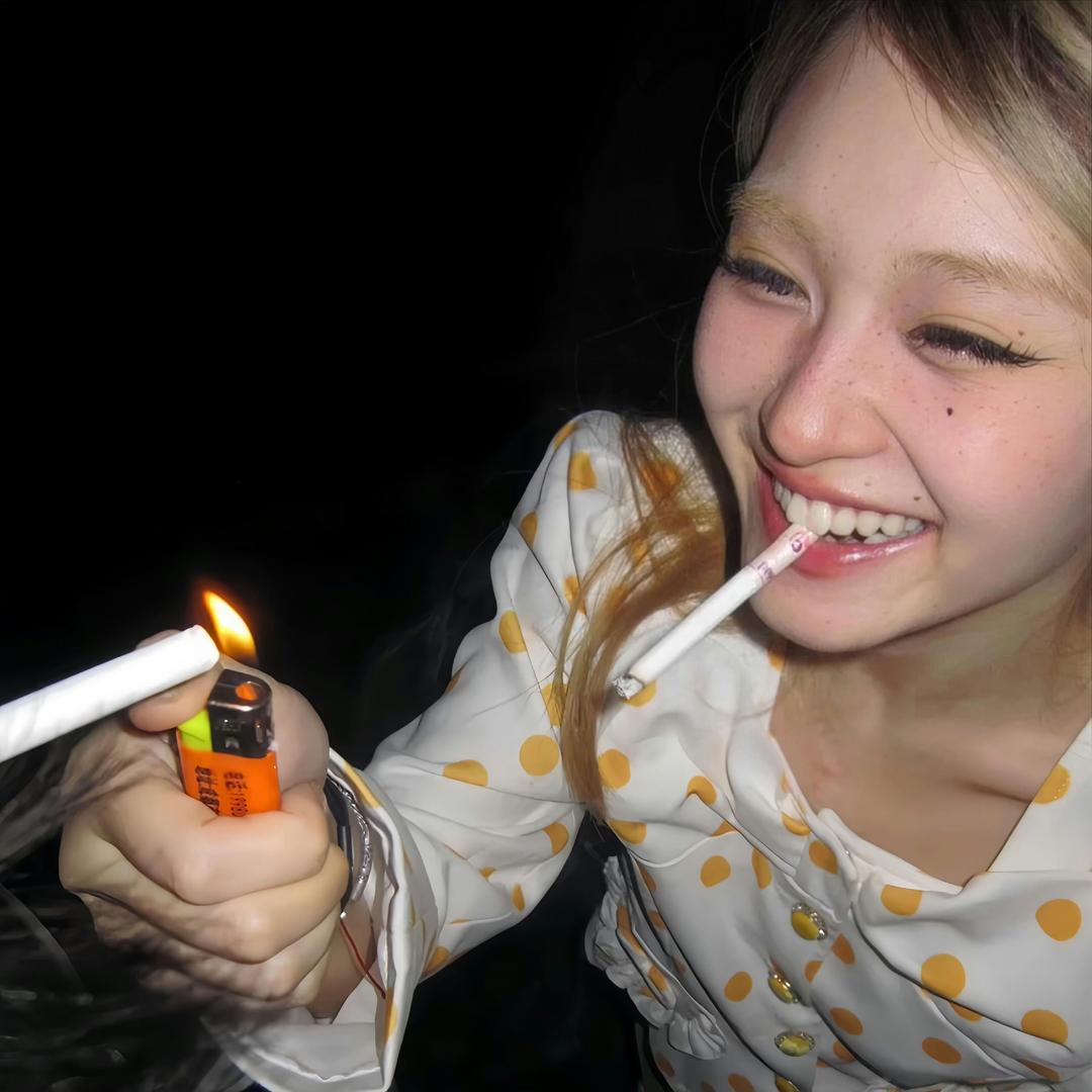 小梨予寒ฅ･֊･ฅ