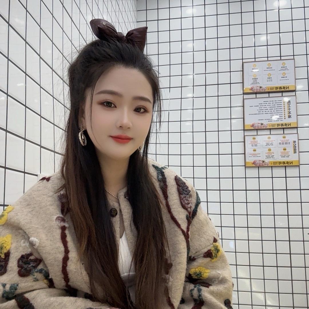 L 妞儿
