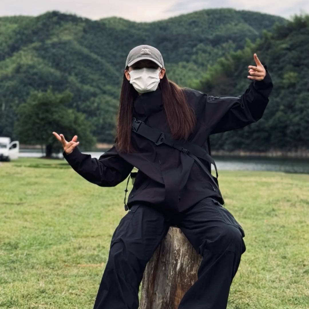 一鼎盛世亚柯男装专卖店