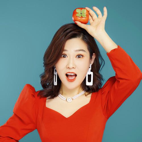 珊妮儿吃东西