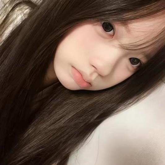 卷卷.