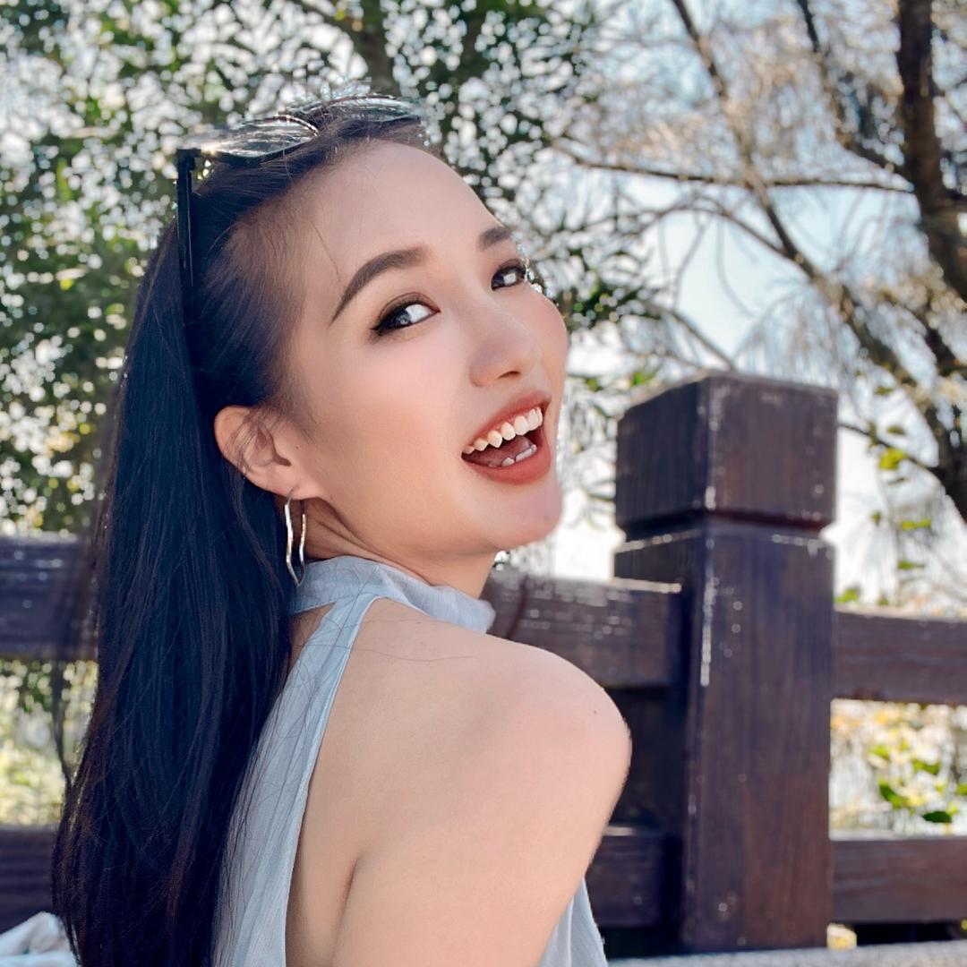 咧嘴笑的小欧