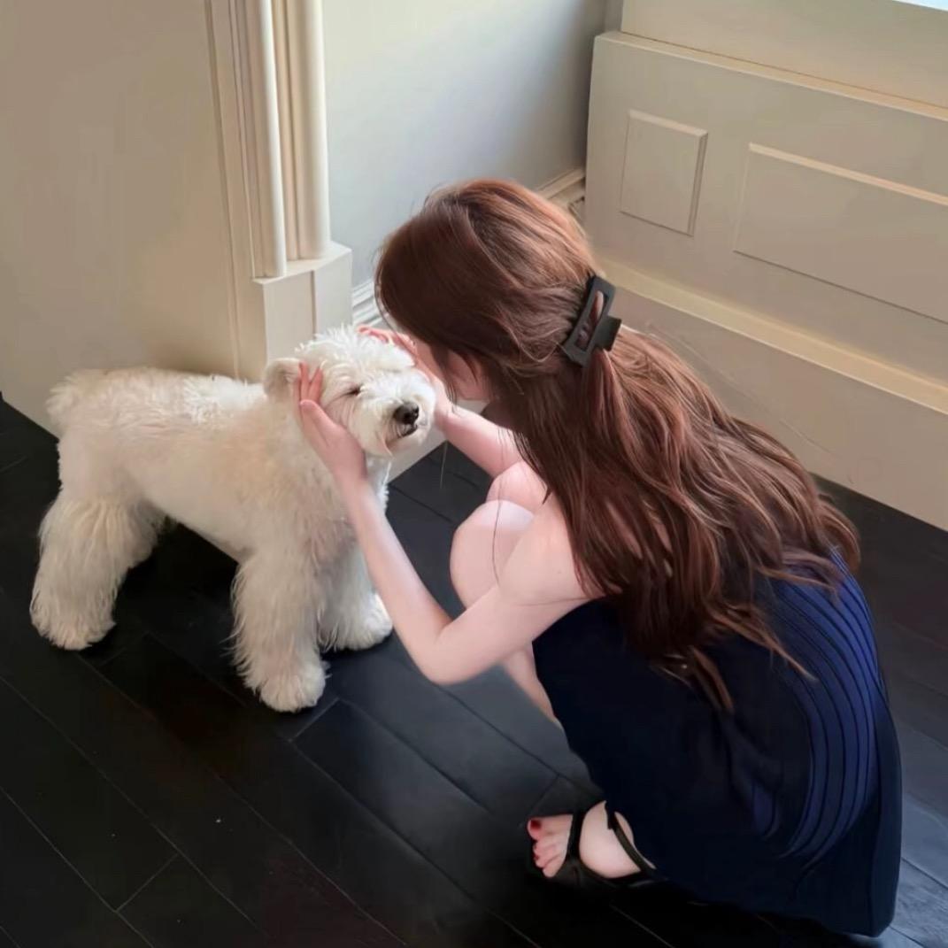 别捏我小脸ˡᵃʕ•̫͡•ʔ