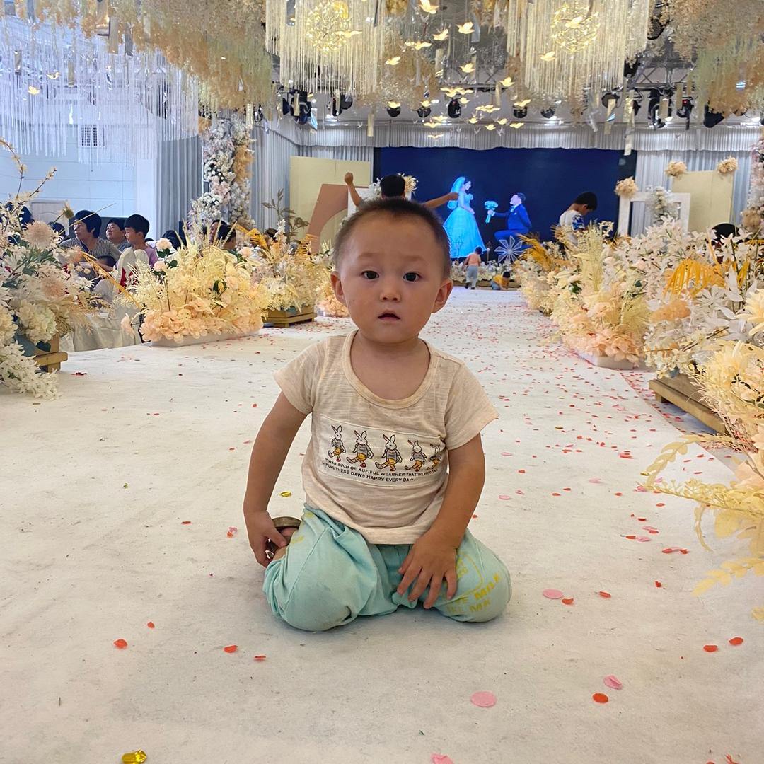 李洪新头像