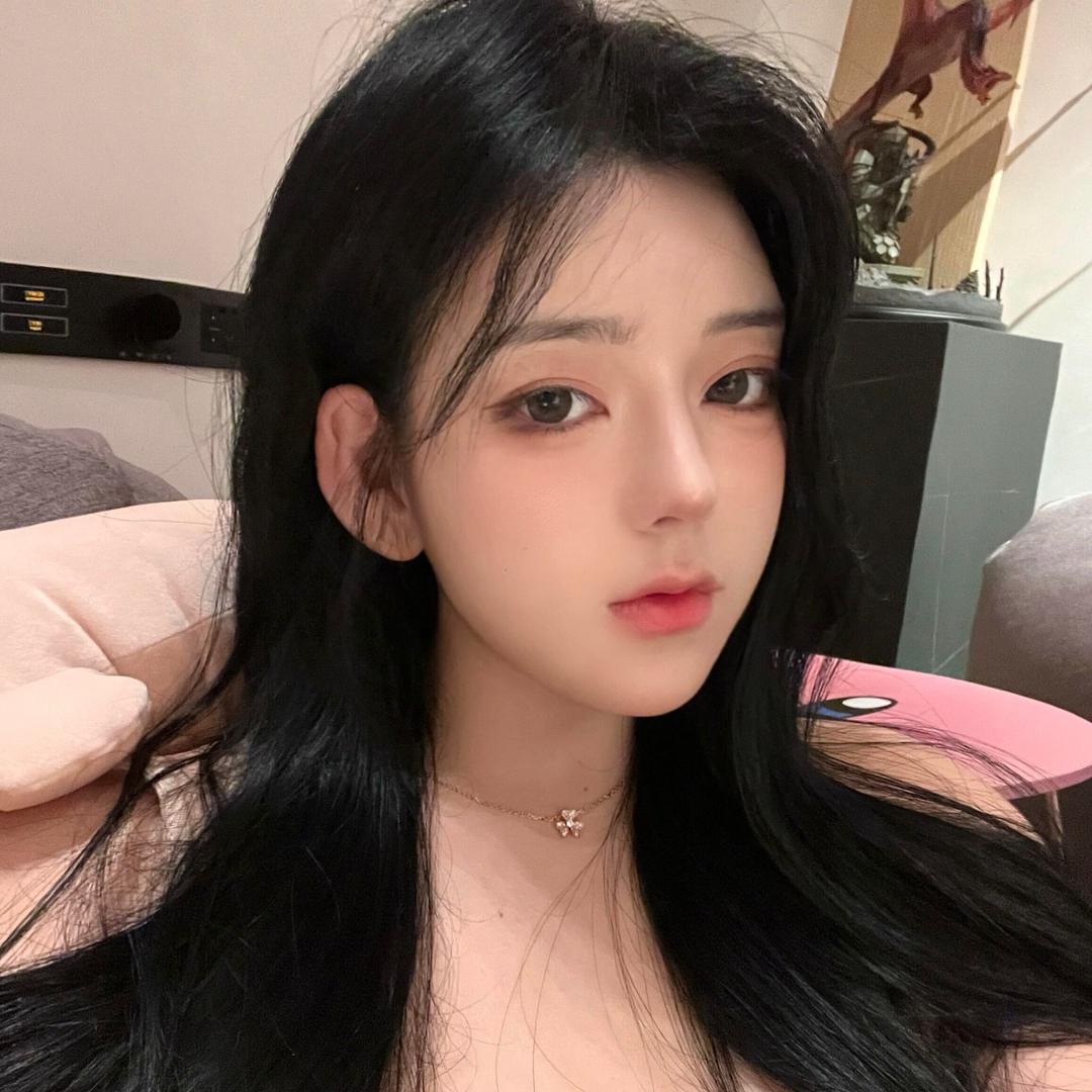 呖呖（思