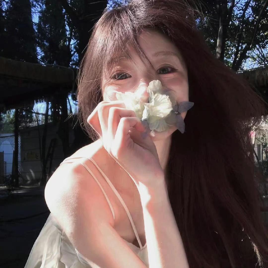 静静子韩系大码女装