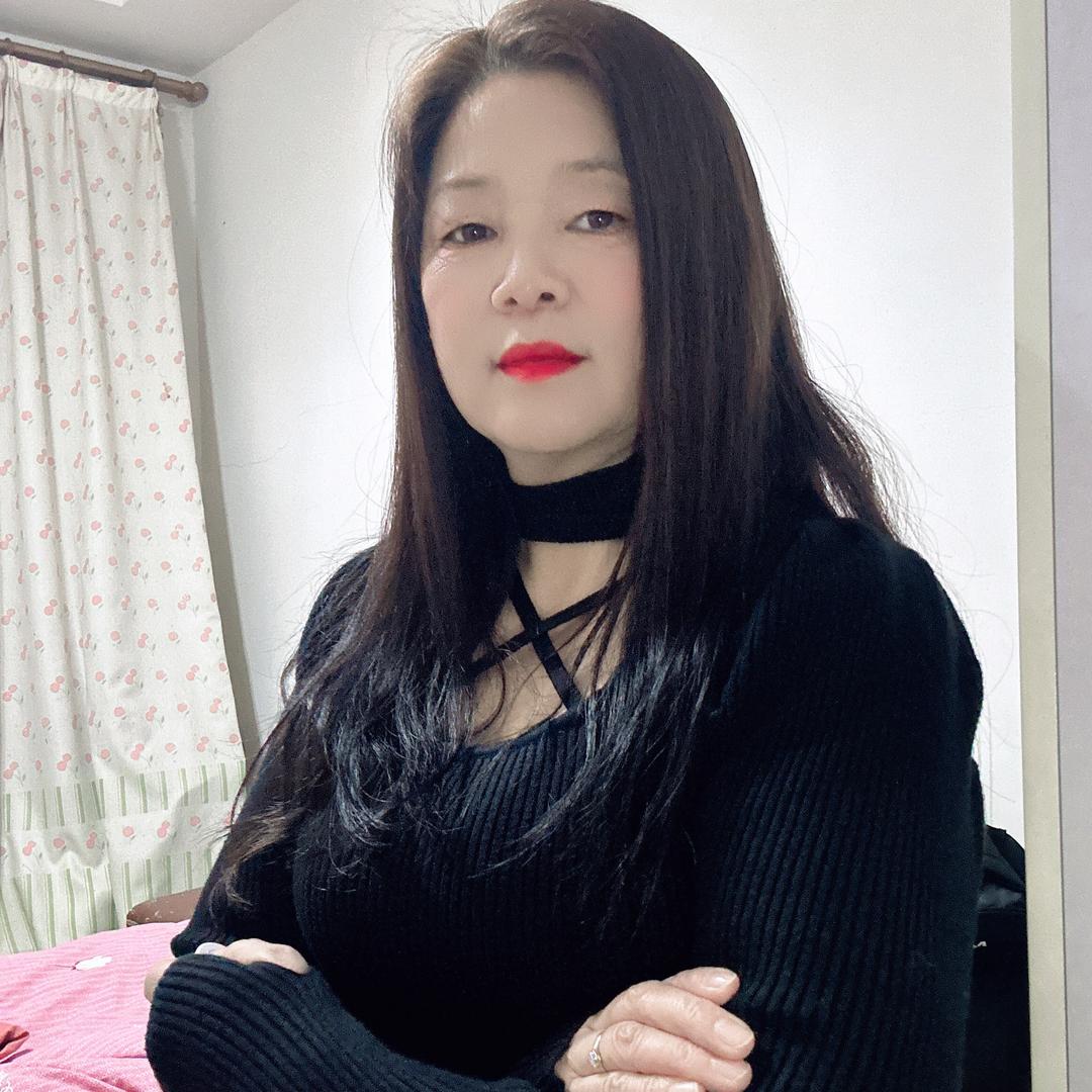 嫣然穿搭