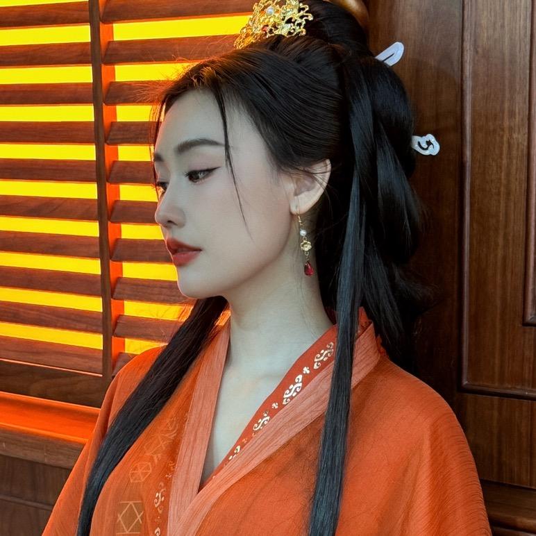 小婉小婉