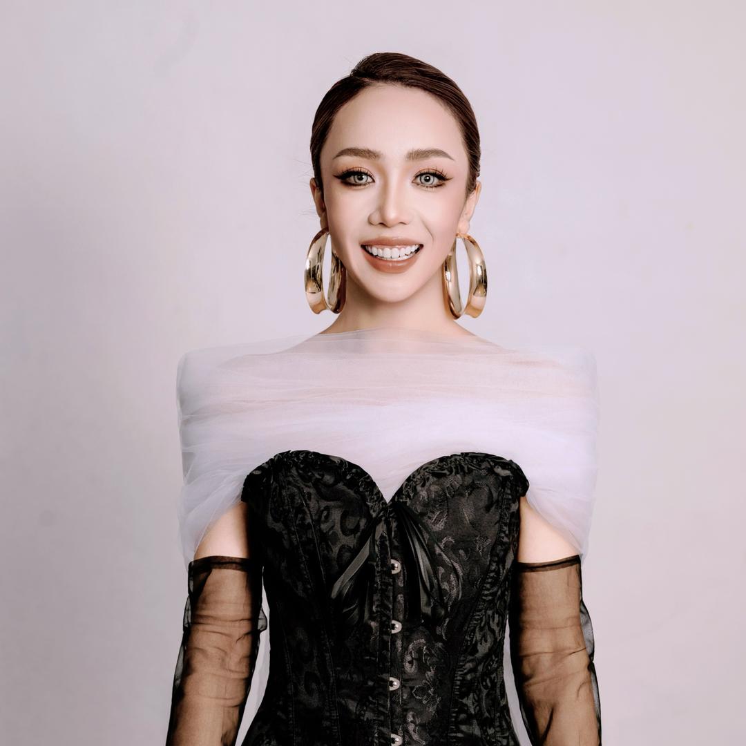 Dmsr老板娘（Vlog）