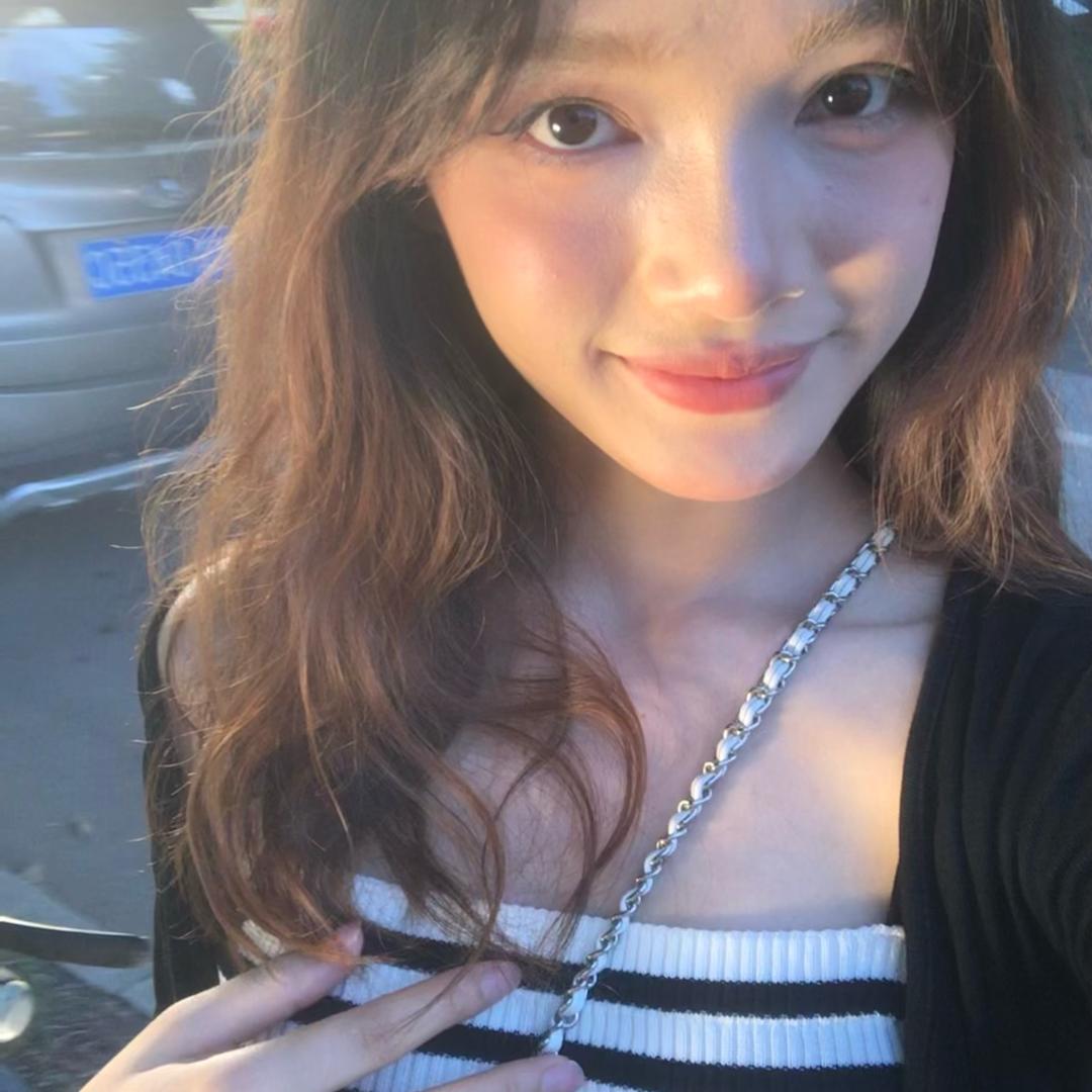^依