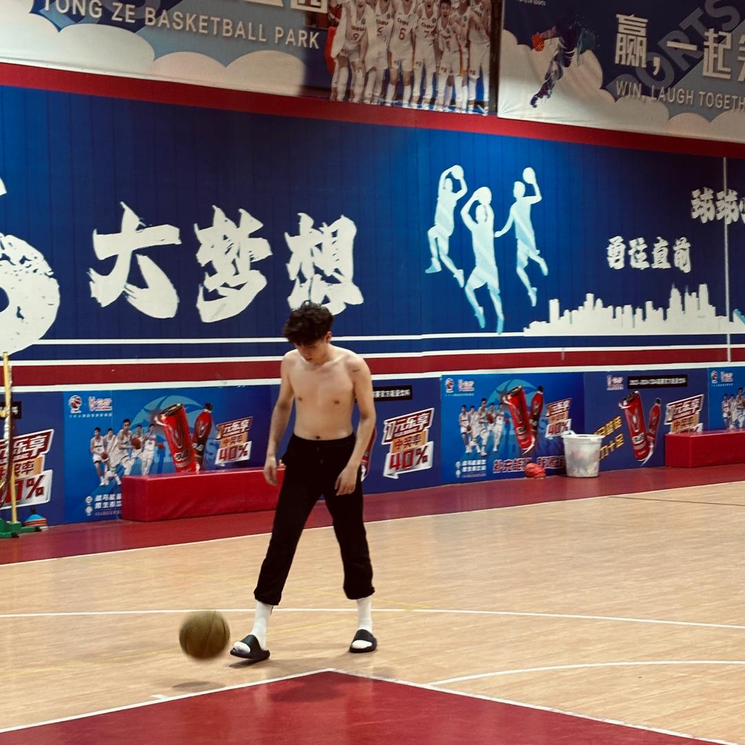 童泽体育🏀  张教练