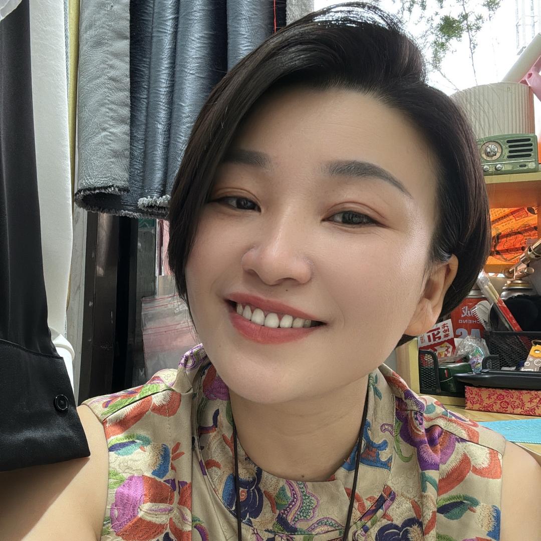 幸运阁女装（回收黄金）