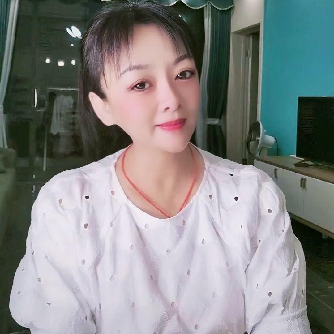 栋栋