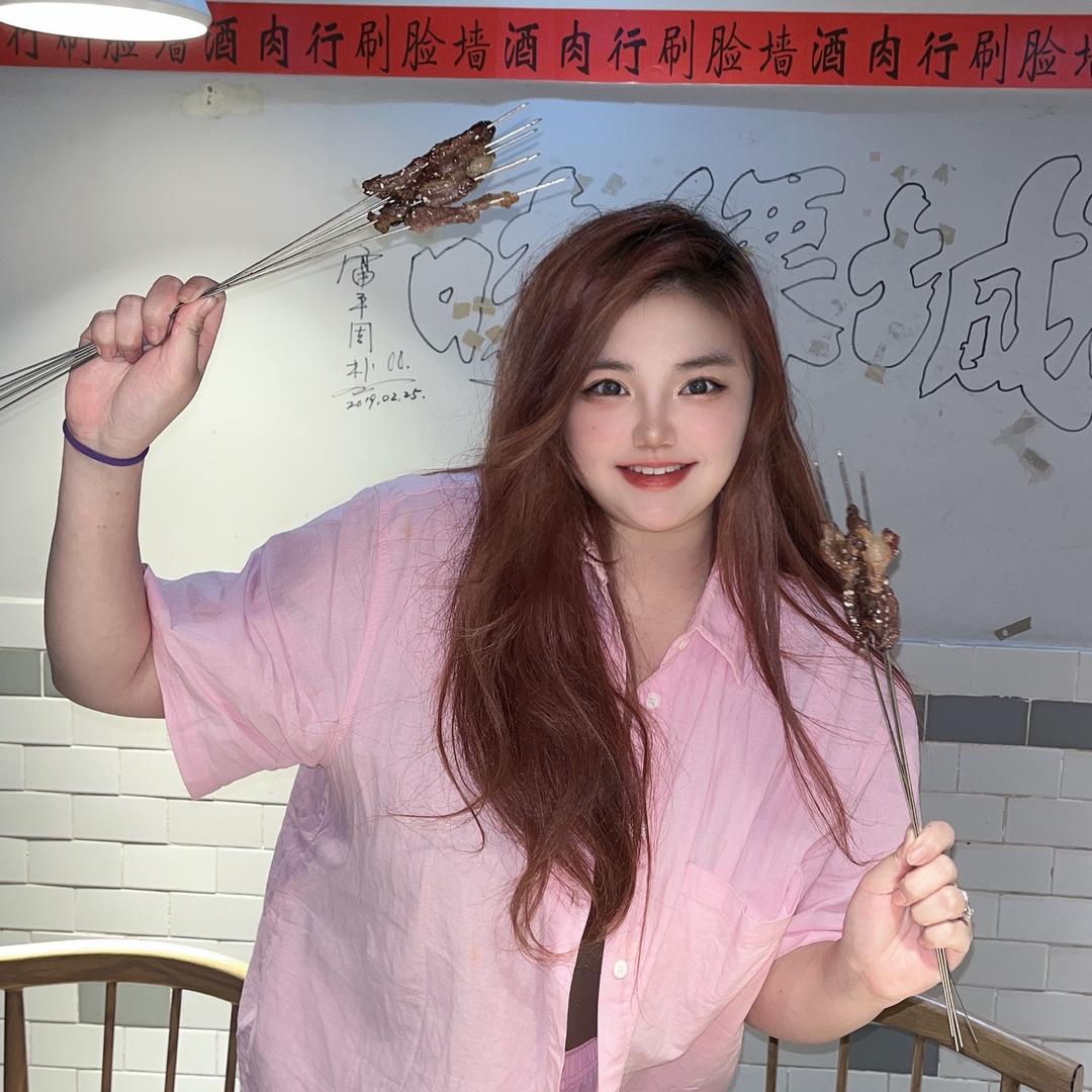 秋秋是个大苹果🍎165斤