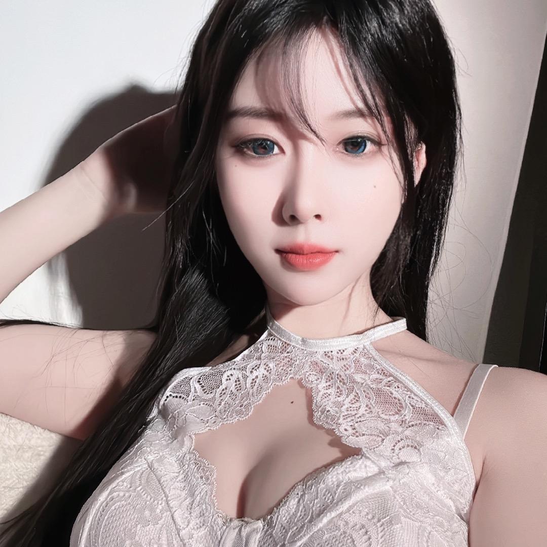 优优性感小娇妻💃（停）