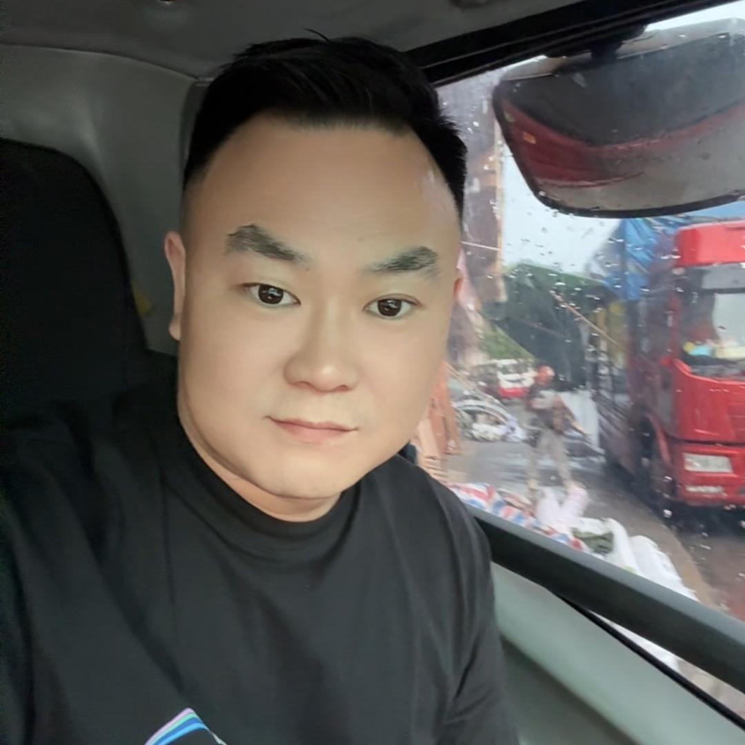 星辰大海٩(๑`^´๑)۶༄༅༄༅༄༅)