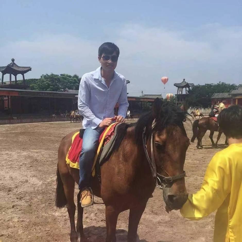 吕小布提车记