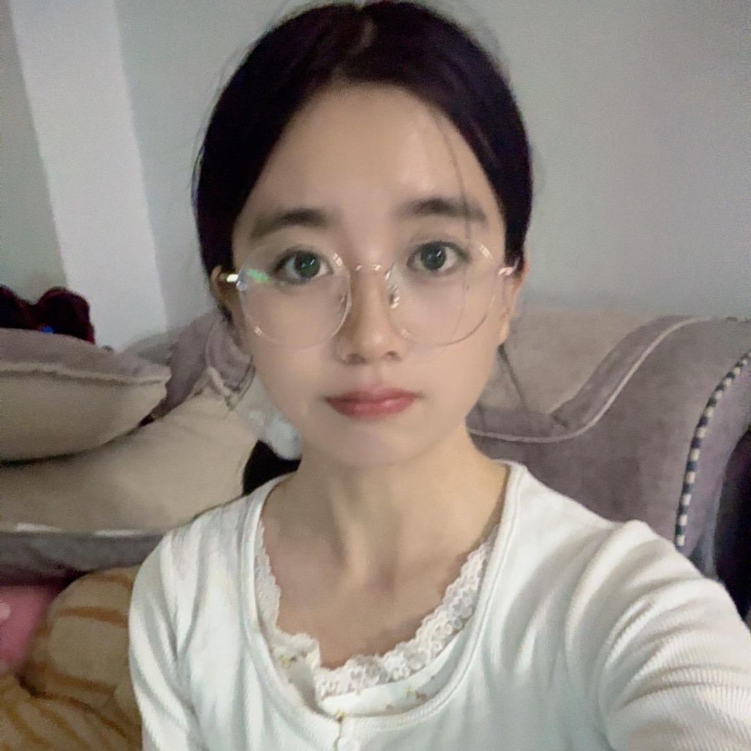 腾龙安家顾问小婵婵