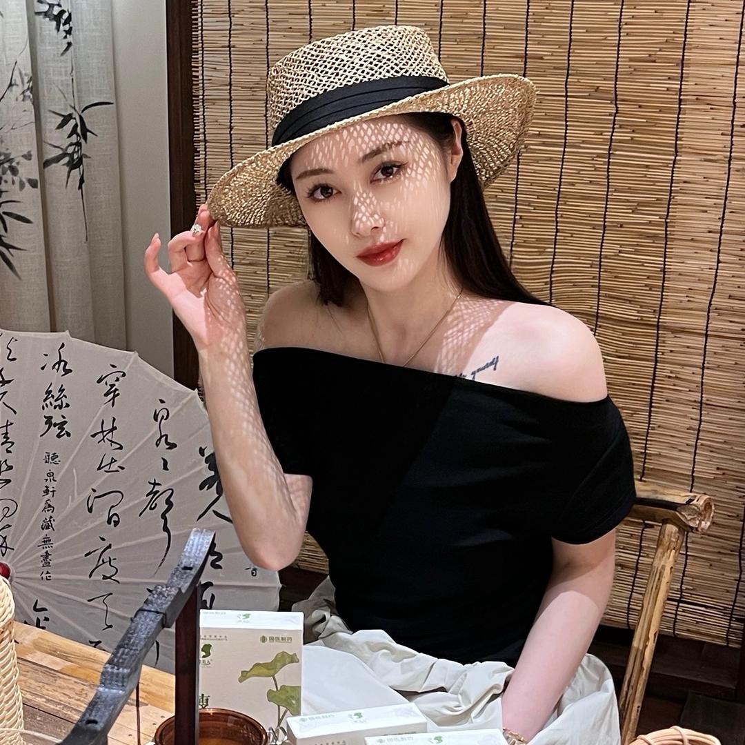 ZHANG 钱钱•