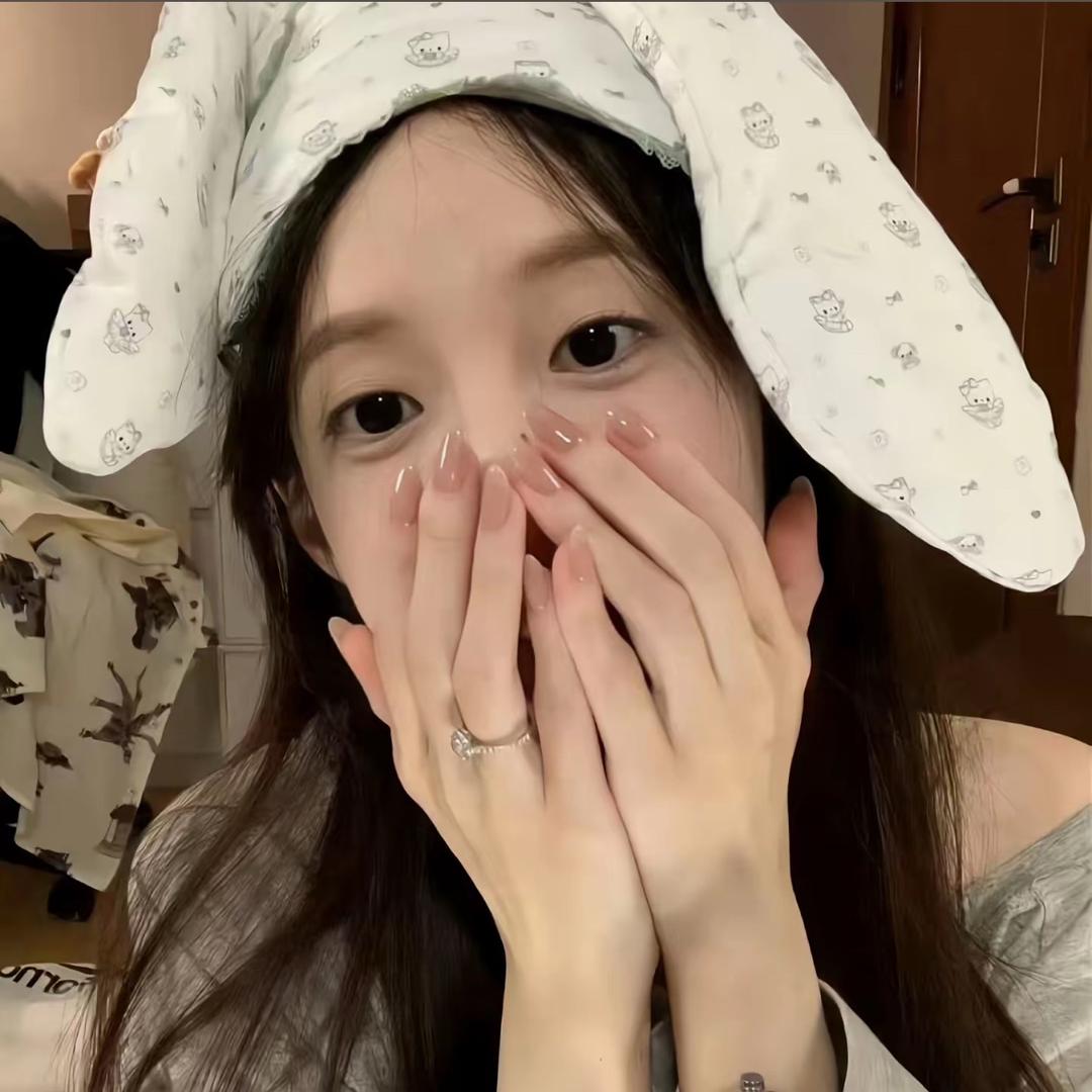 忧郁的美女