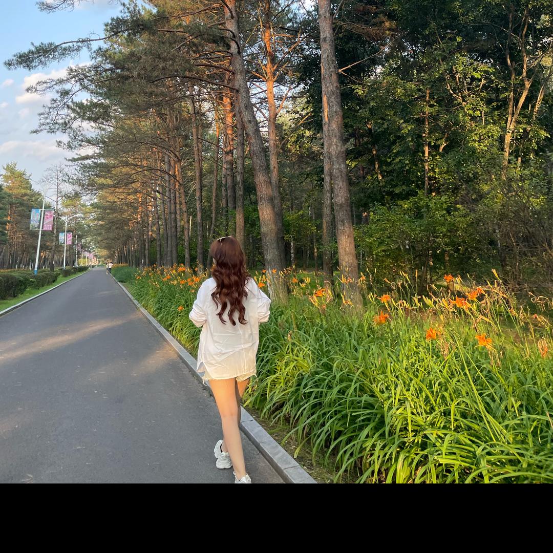 小井老师不会吃