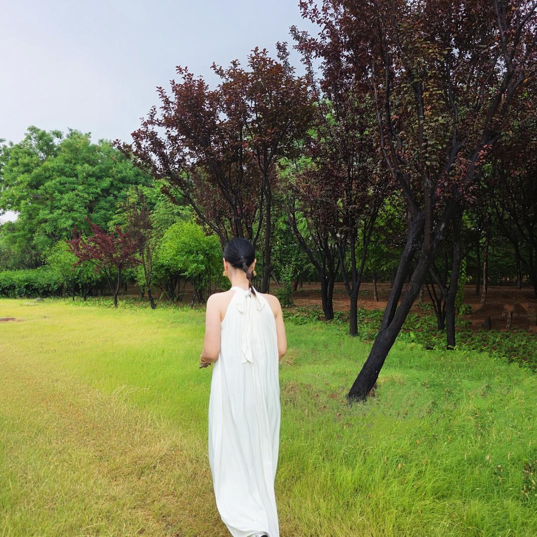 开餐饮店的小姐姐（收学徒）